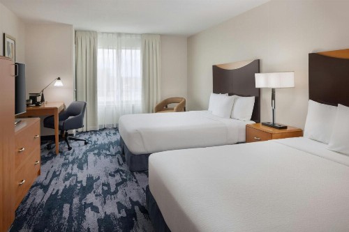 Fairfield Inn and Suites Turlock - image 2