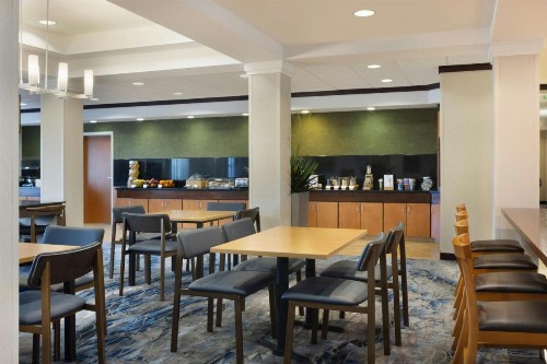 Fairfield Inn and Suites Turlock - image 25
