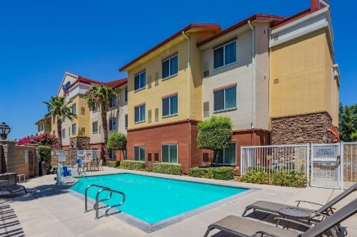 Fairfield Inn and Suites Turlock - image 28
