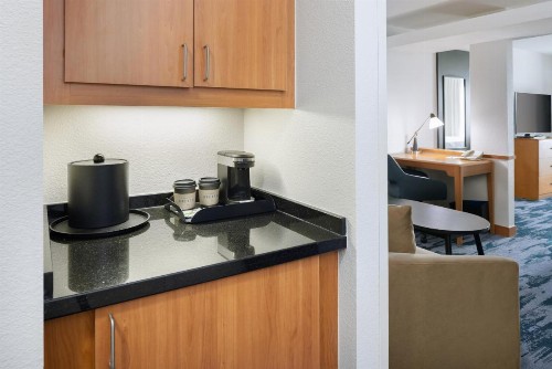 Fairfield Inn and Suites Turlock - image 29