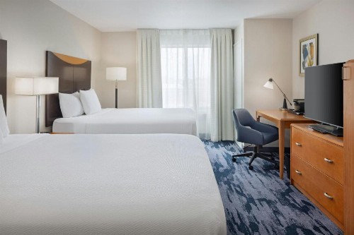 Fairfield Inn and Suites Turlock - image 30