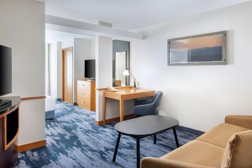 Fairfield Inn and Suites Turlock - image 38