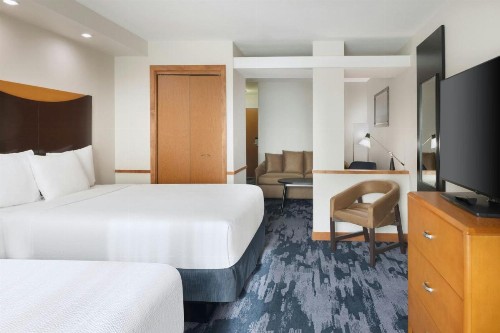 Fairfield Inn and Suites Turlock - image 41