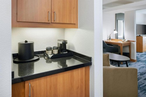 Fairfield Inn and Suites Turlock - image 42