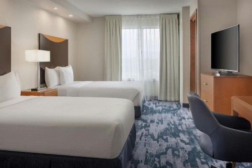 Fairfield Inn and Suites Turlock - image 44