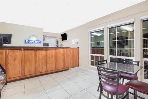 Days Inn by Wyndham Turlock - image 16