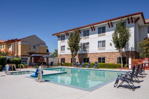 Holiday Inn Express Turlock an IHG Hotel - image 15