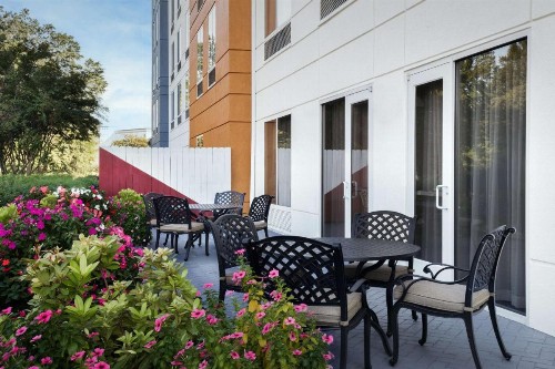 Hilton Garden Inn Tuscaloosa - image 26