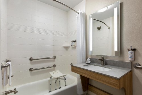 Candlewood Suites Tuscaloosa an IHG Hotel - image 12