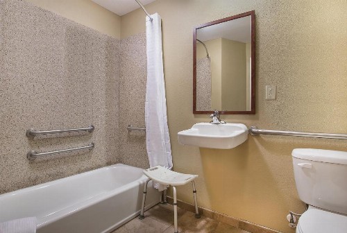Candlewood Suites Tuscaloosa an IHG Hotel - image 4