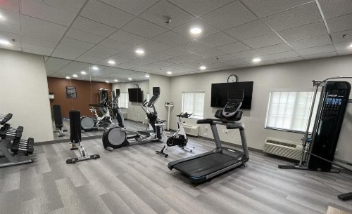 Candlewood Suites Tuscaloosa an IHG Hotel - image 45