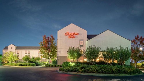 Hampton Inn Tuscaloosa-University - image 3