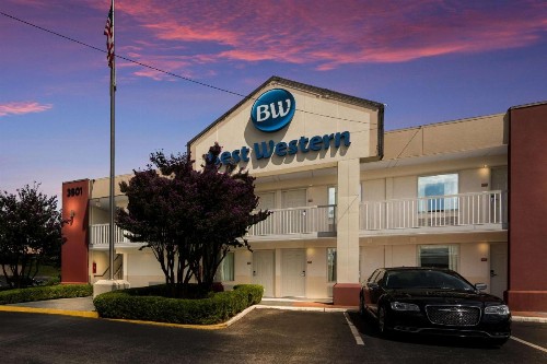 Best Western University Inn - image 10