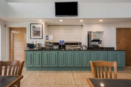 Best Western University Inn - image 23
