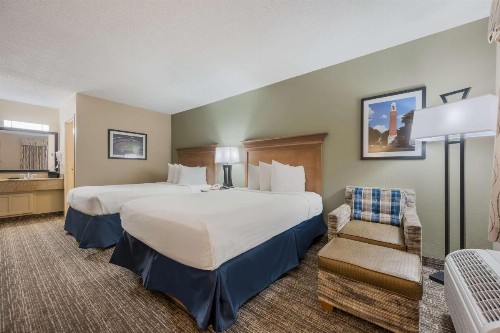 Best Western University Inn - image 6