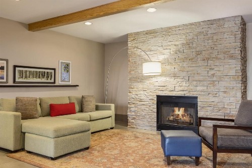 Country Inn & Suites by Radisson Tuscaloosa AL - image 10