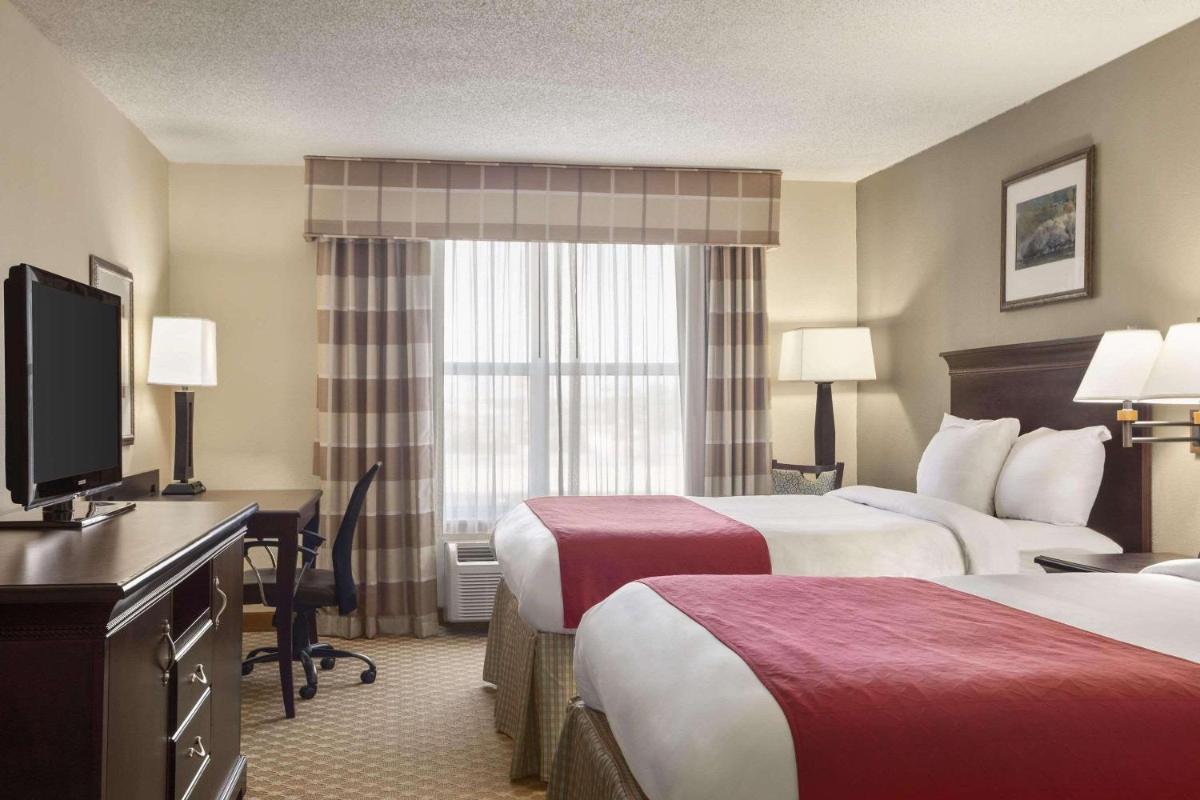 Country Inn & Suites by Radisson Tuscaloosa AL - image 2