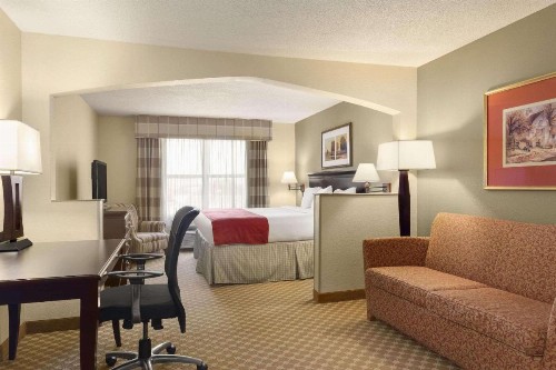 Country Inn & Suites by Radisson Tuscaloosa AL - image 28