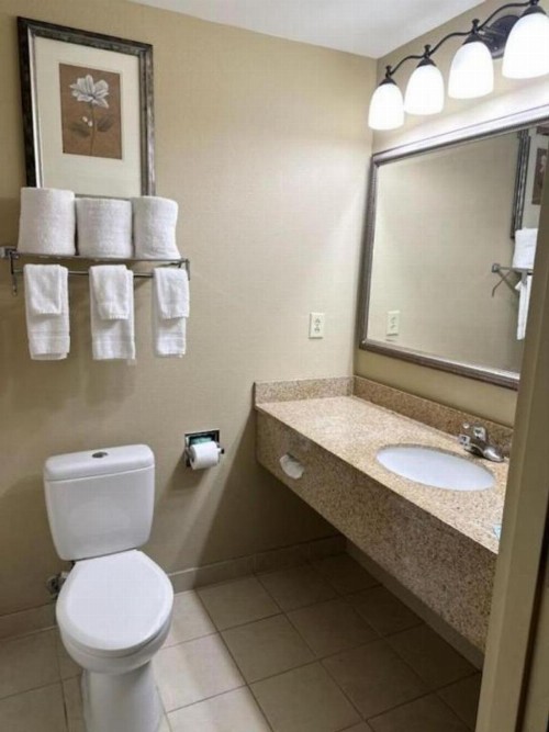 Country Inn & Suites by Radisson Tuscaloosa AL - image 29