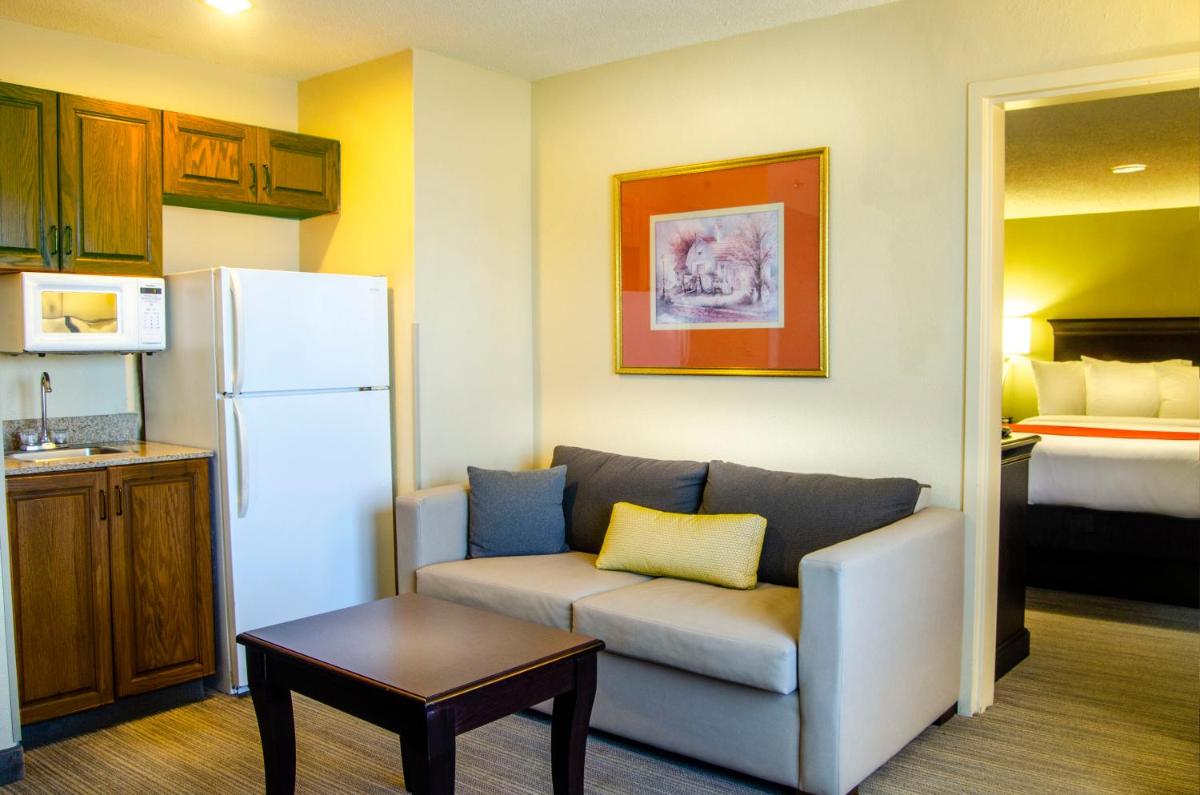 Country Inn & Suites by Radisson Tuscaloosa AL - image 7