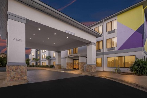 Quality Inn Tuscaloosa - image 11