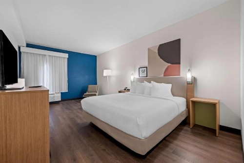 Quality Inn Tuscaloosa - image 17