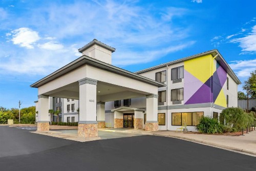 Quality Inn Tuscaloosa - image 26