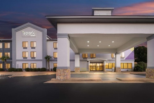 Quality Inn Tuscaloosa - image 4