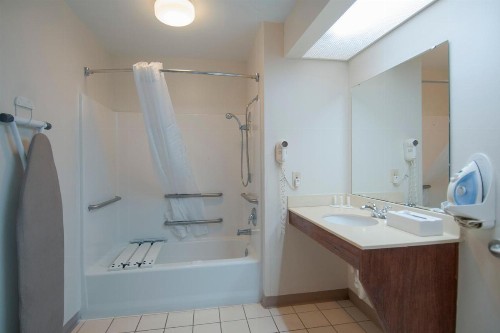 Baymont by Wyndham Tuscaloosa - image 29