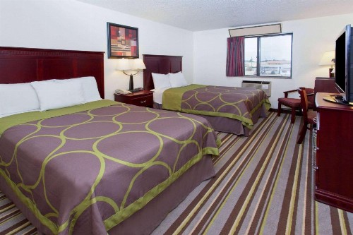 Super 8 by Wyndham Tuscaloosa - image 31