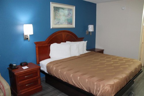 Americas Best Value Inn Tuscaloosa - image 13