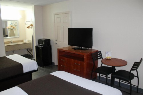 Americas Best Value Inn Tuscaloosa - image 27
