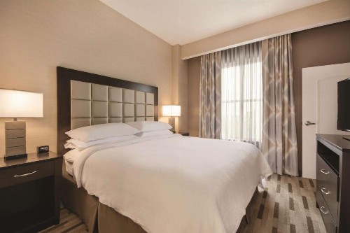 Embassy Suites Tuscaloosa Alabama Downtown - image 13