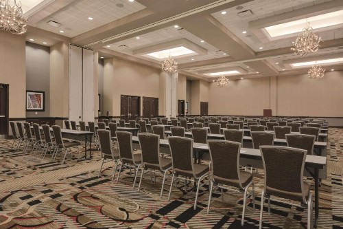 Embassy Suites Tuscaloosa Alabama Downtown - image 22