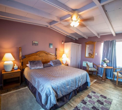Harmony Motel - image 18