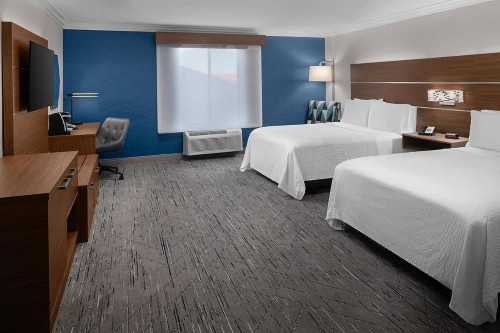 Holiday Inn Express Hotel & Suites Twentynine Palms an IHG Hotel - image 5