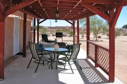 Roadrunner Retreat Near Joshua Tree N Entrance! - image 7