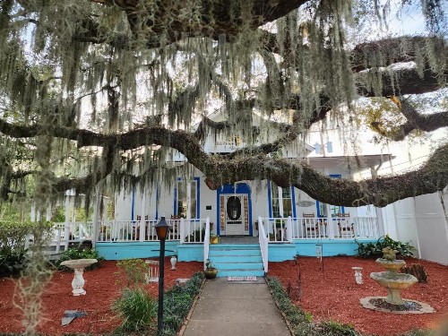 Tybee Island Inn Bed & Breakfast - image 1