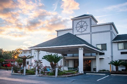 Admiral's Inn on Tybee Island - image 26