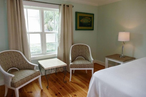 Beachview Inn and Spa - image 14