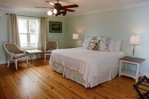 Beachview Inn and Spa - image 16
