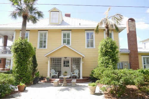 Beachview Inn and Spa - image 45