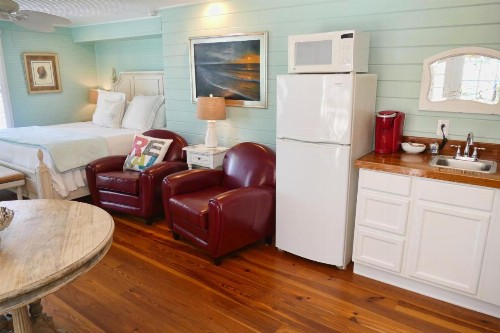 Beachview Inn and Spa - image 47