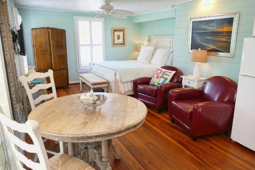 Beachview Inn and Spa - image 48