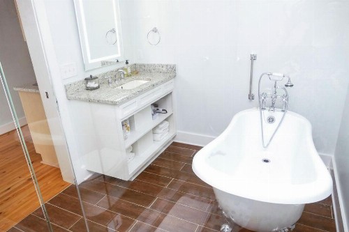 Beachview Inn and Spa - image 6