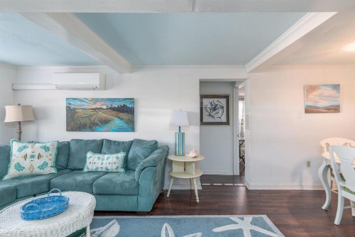 Beach Boys Bungalow - image 6