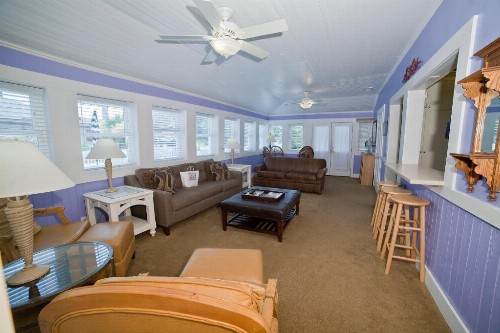 Georgianne Inn & Suites - image 39