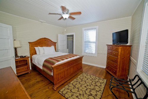 DeSoto Beach Terraces - image 12