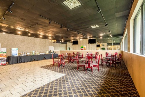 Quality Inn Tyler - Lindale - image 4