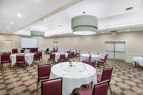 Holiday Inn Tyler - Conference Center an IHG Hotel - image 39